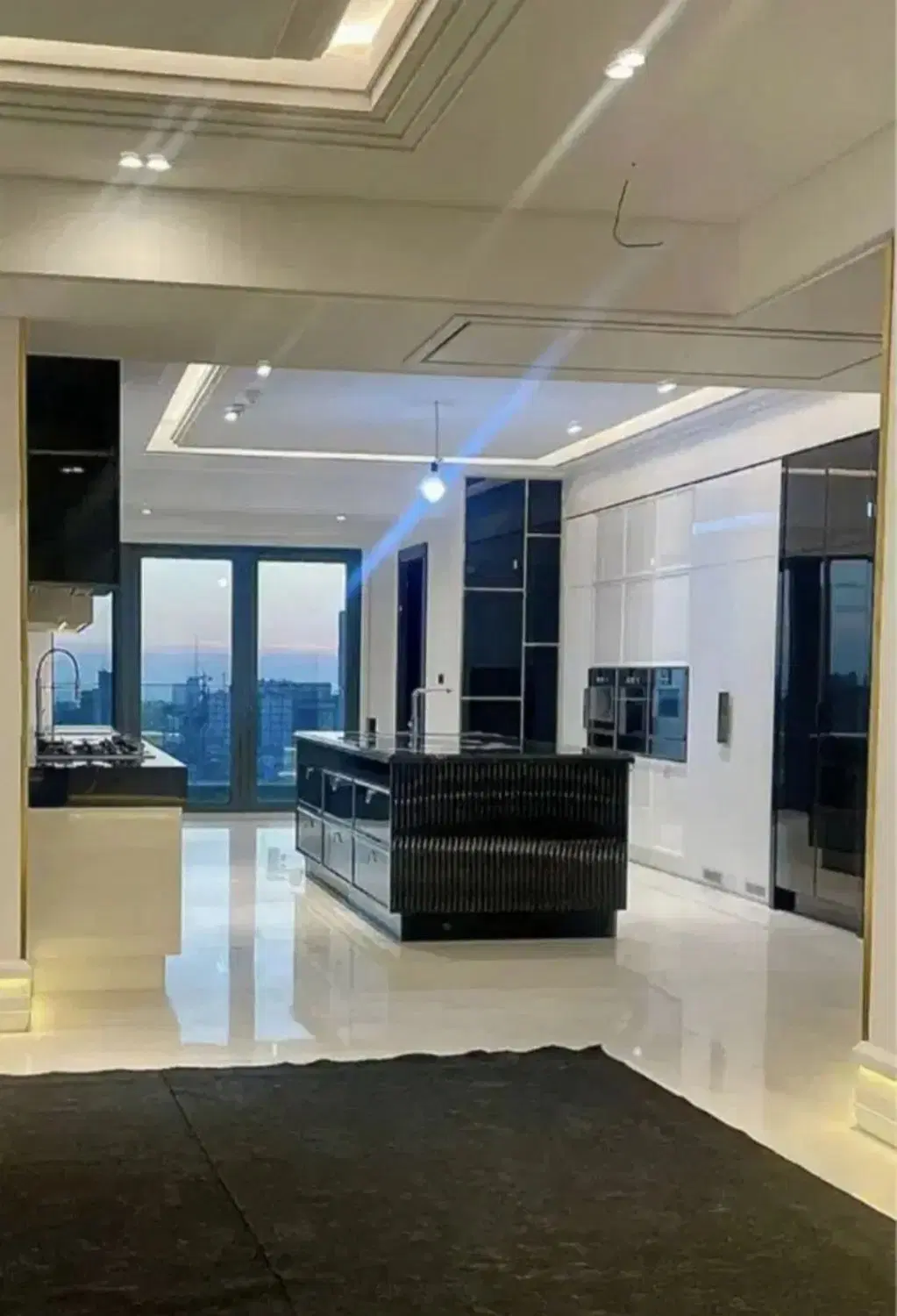 زعفرانیه 280متر مدرن 3خواب1مستر+سوییت مجزا