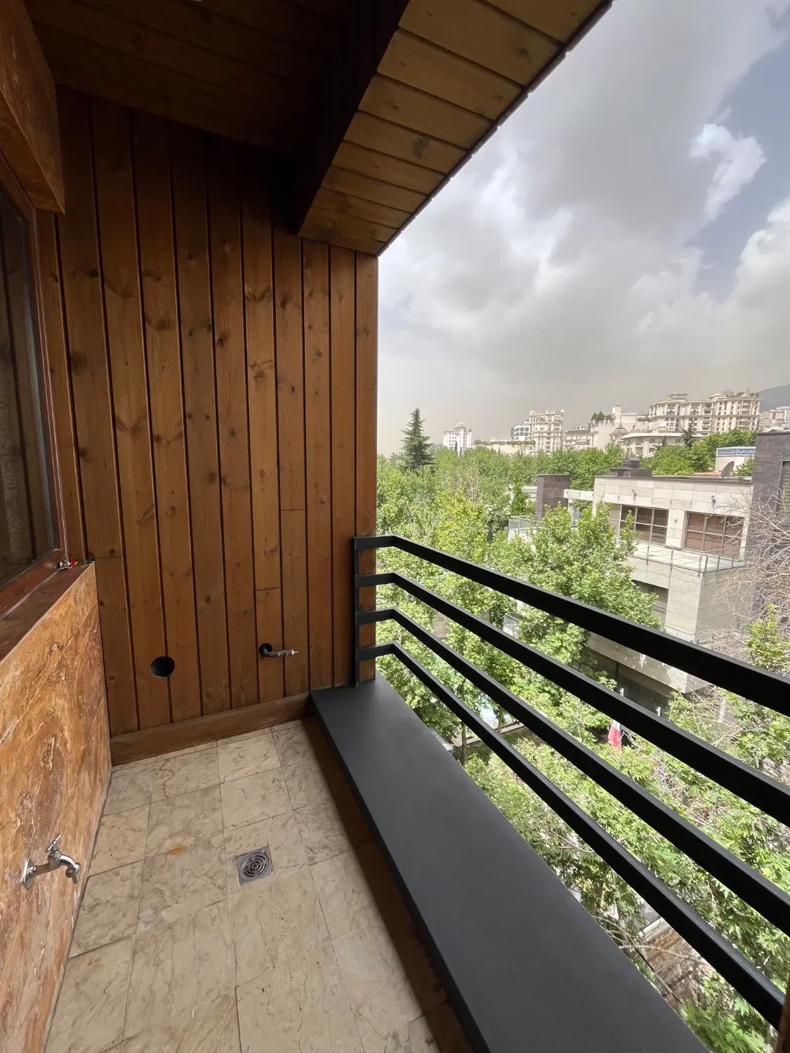 ۱۴۰ متر دو خواب مستر (تاپ لوکیشن زعفرانیه)