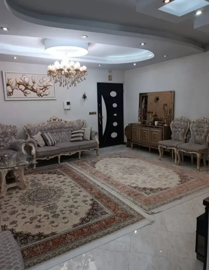 ۶۶ متر *دو خواب*همکف فردوس