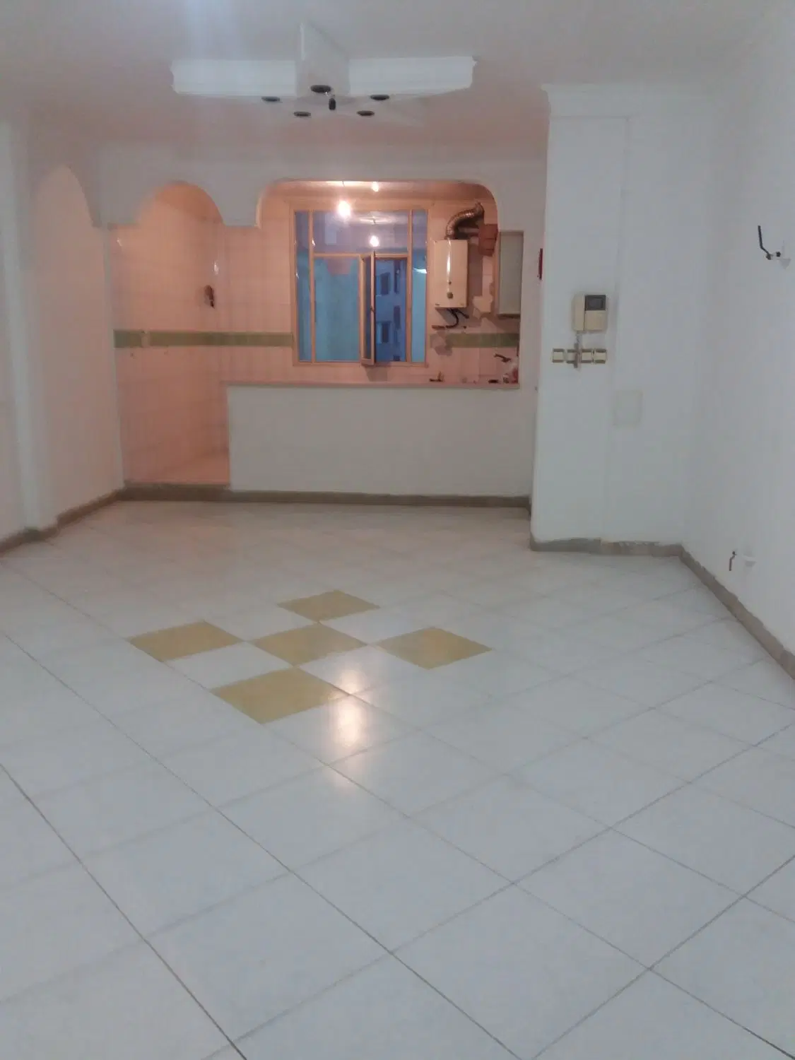 آپارتمان ۶۶متری دو خواب  در دریاباری