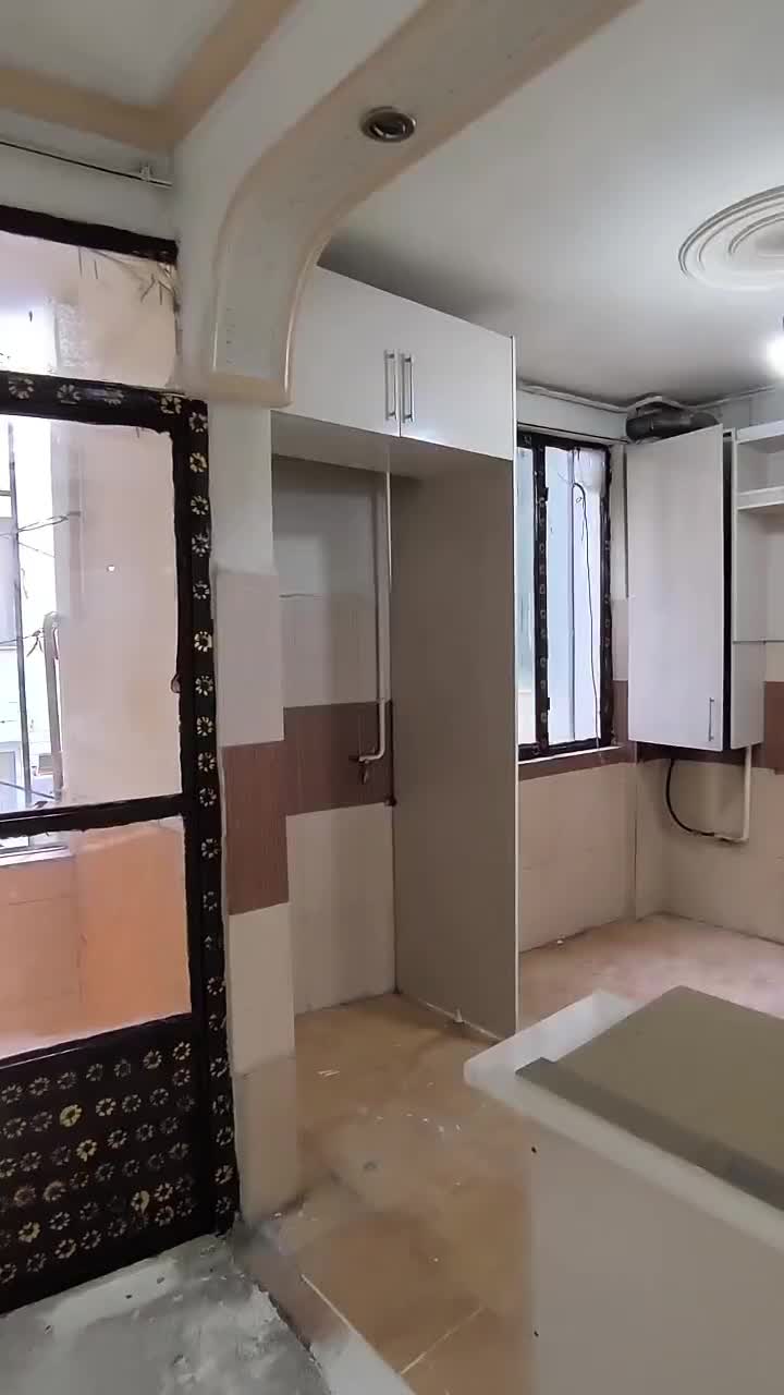 ۷۵ متر مفید _ طبقه اول _ تخلیه