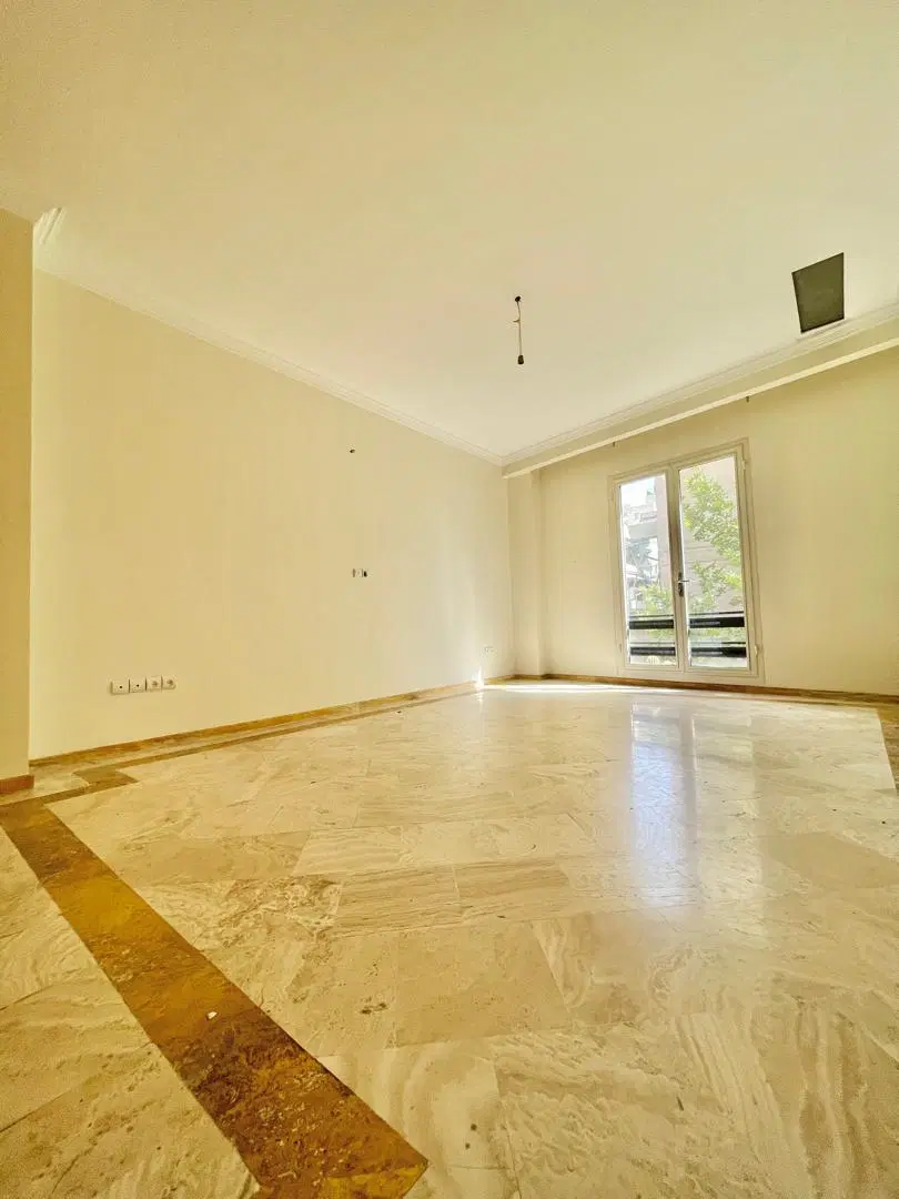 پاسداران ۱۷۵ متر ۳ خواب تک واحدی