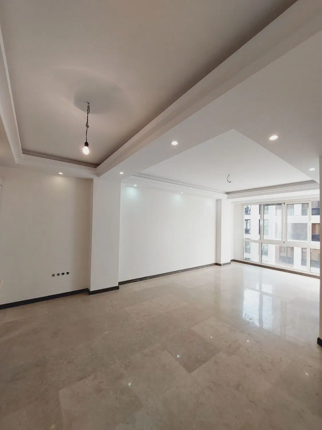 ۱۰۰متر _ فول _ تاپ لوکیشن