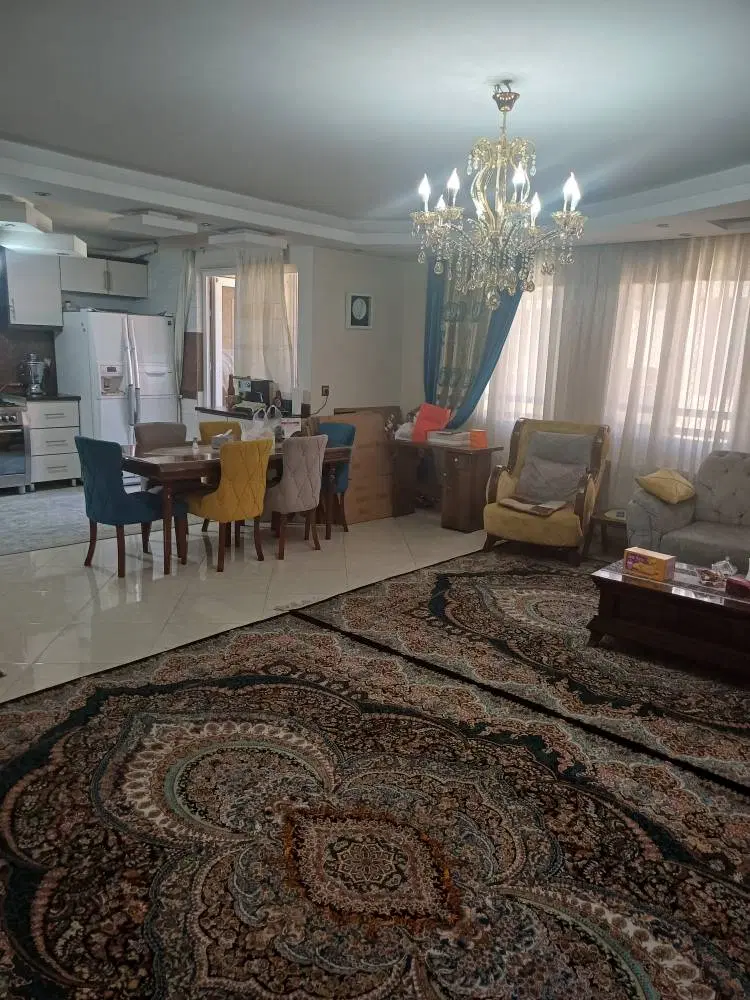 اجاره آپارتمان ۹۵ متری تکیه اکبر آبادی