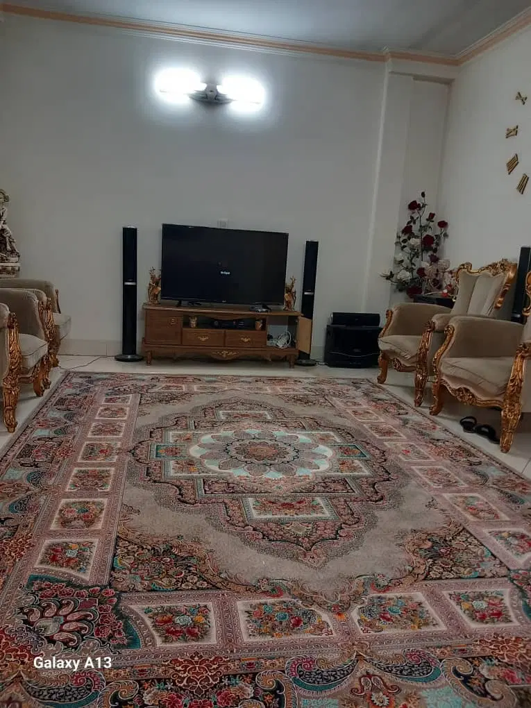 آپارتمان ۶۵متری دو خوابه کف سرامیک  دارای پمپ