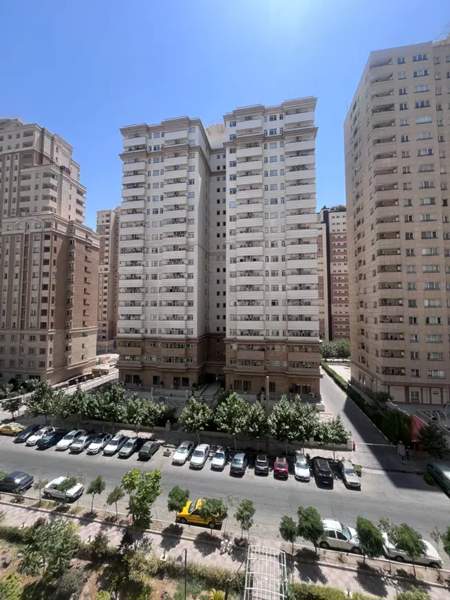 ۱۳۰متر ۳خواب  در کوهک اجاره آپارتمان