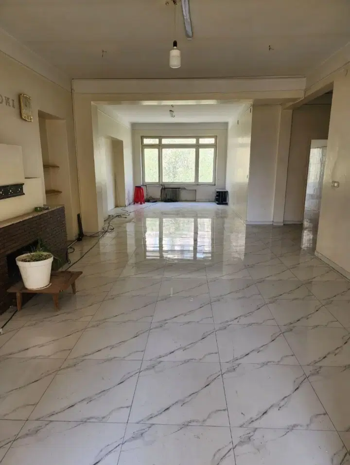 ۲۰۰ متر تک واحدی اسد آبادی دارای پارکینگ