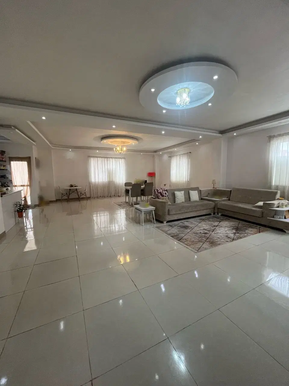 رهن واجاره ۳خواب تک واحدی گلزاران درفک