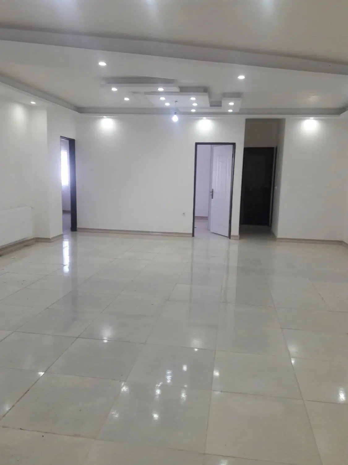 اجاره اپارتمان طبقه ۴ واحد ۸ متراژ ۱۲۵ متر