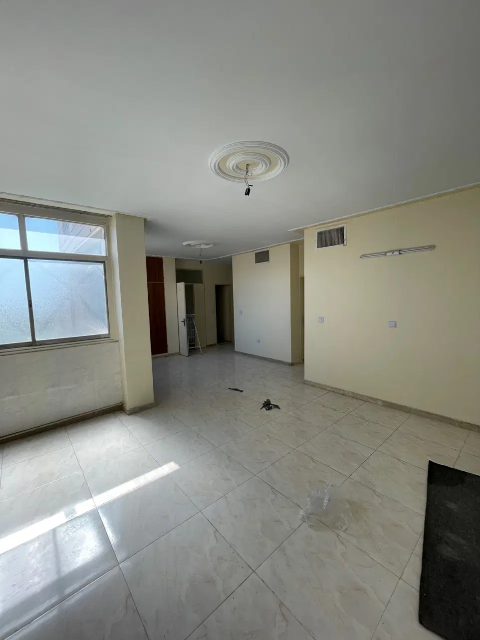۹۵متر ۲خواب خیابان بهارستان