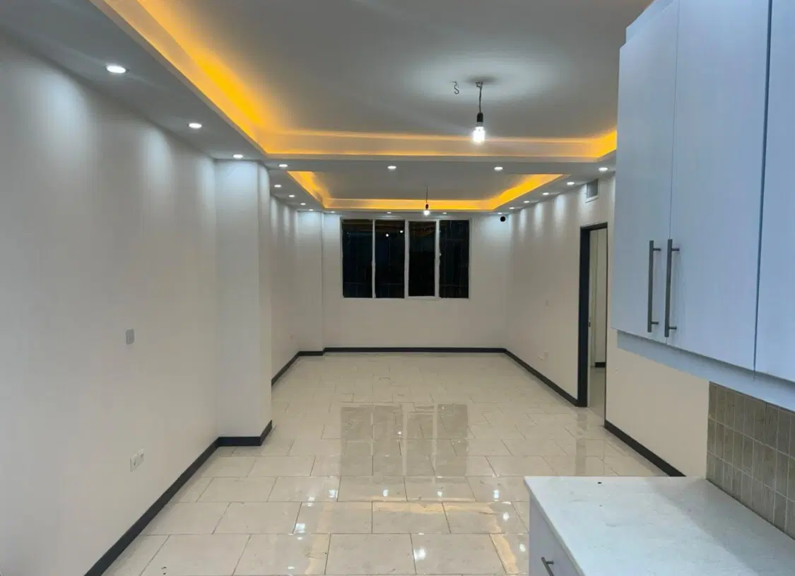 ۹۵متر_روبه نما_فول دیزاین_سالن پرده خور_گلشهر
