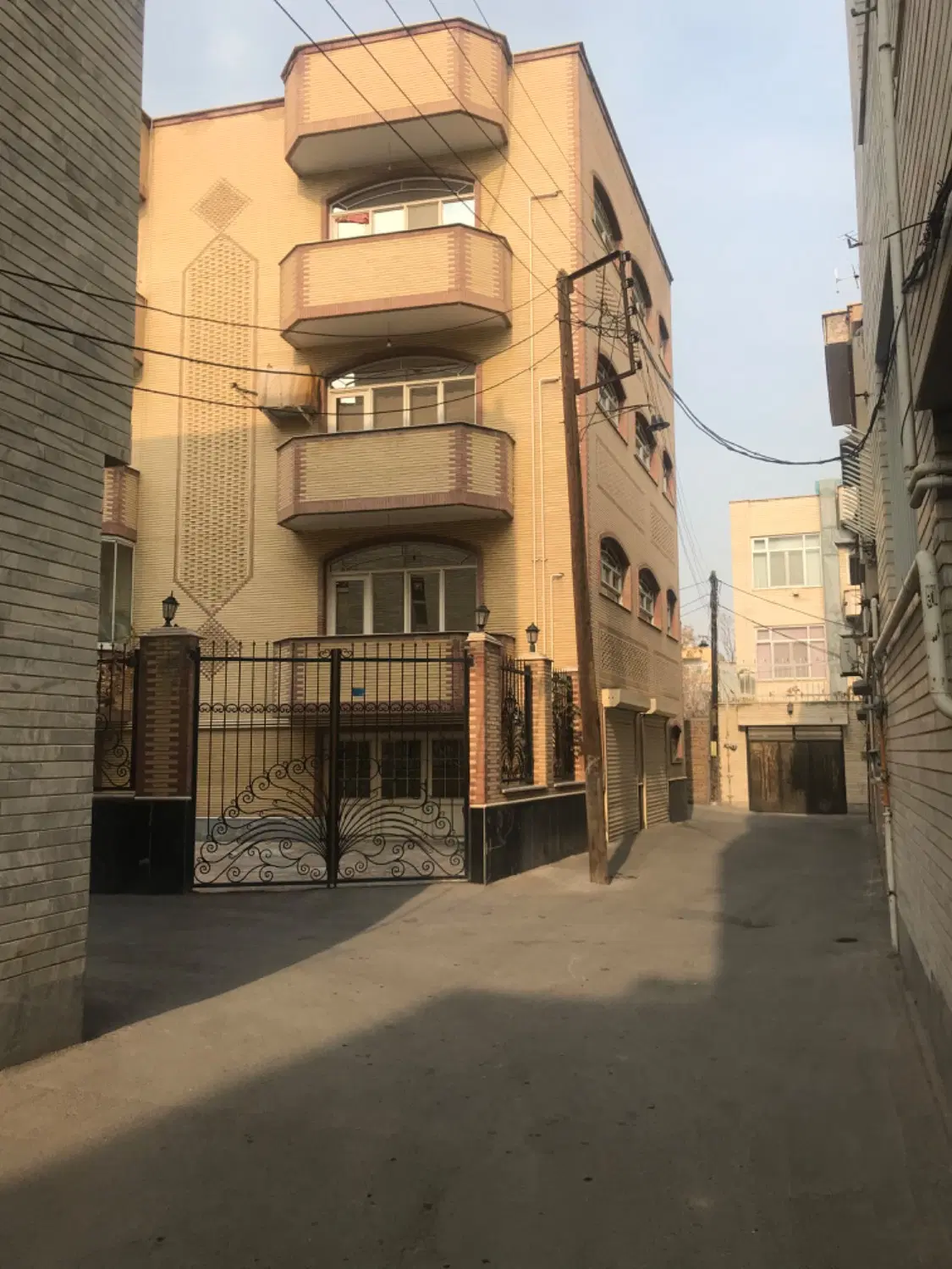 رهن آپارتمان 75 متر خیام _ 17 شهریور _ بارون اواک