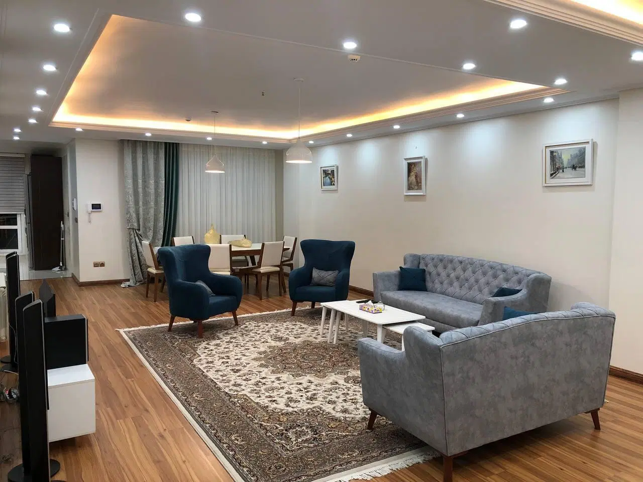 ۸۰متری_دوخوابه_فول امکانات_خوشنقشه _نورگیر