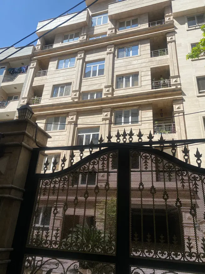 ۵۵ متر یکخواب فول رو به آفتاب ( فردوس شرق )