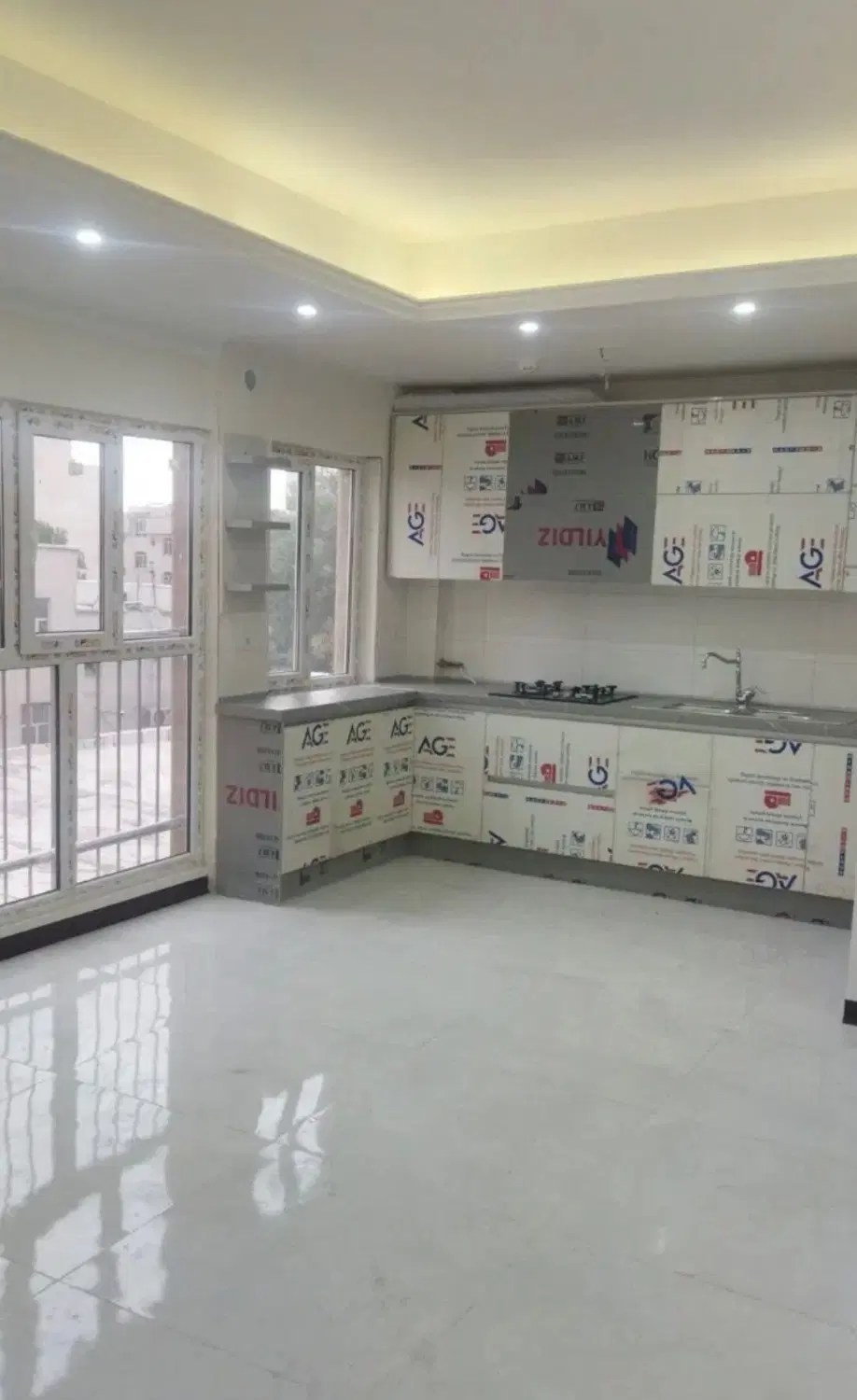 64 متر_فول ‌امکانات_فردوس‌ غرب