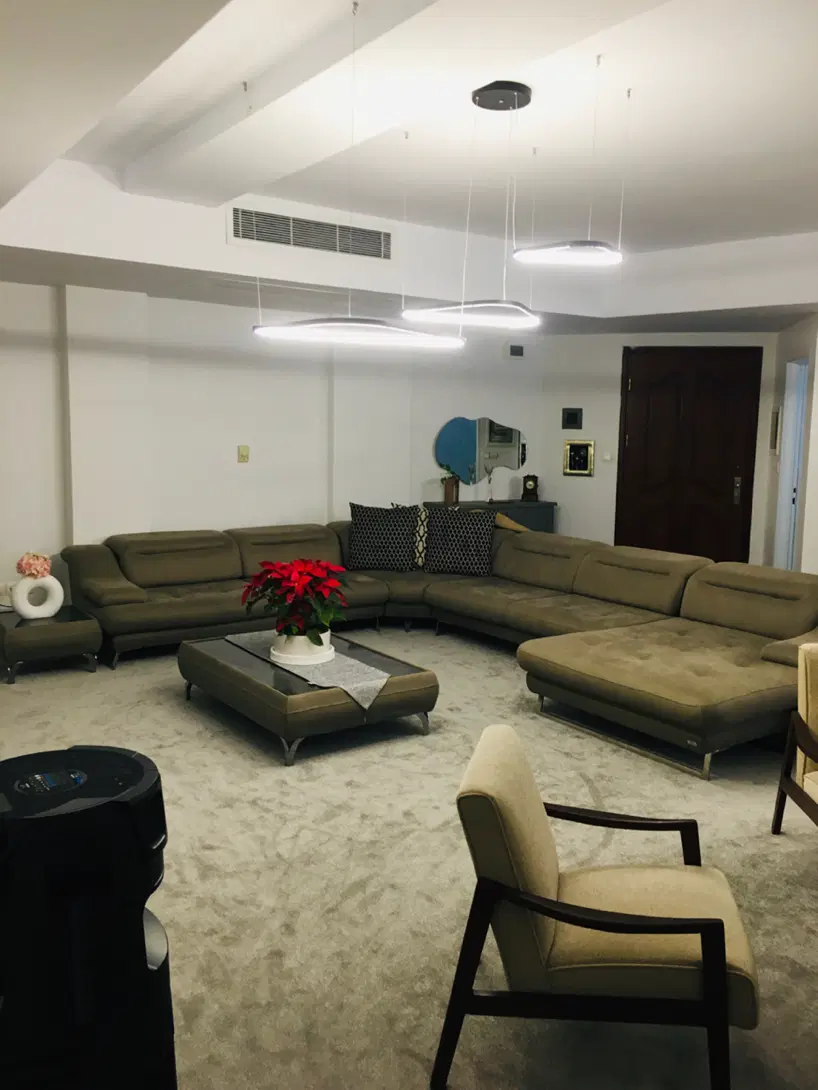 ۱۶۰ متر ۳خوابه تاپ لوکیشن نیاوران دنج و آرام