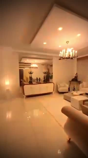 اوین_۱۳۰ متر_نورشمال و جنوب_فروشنده