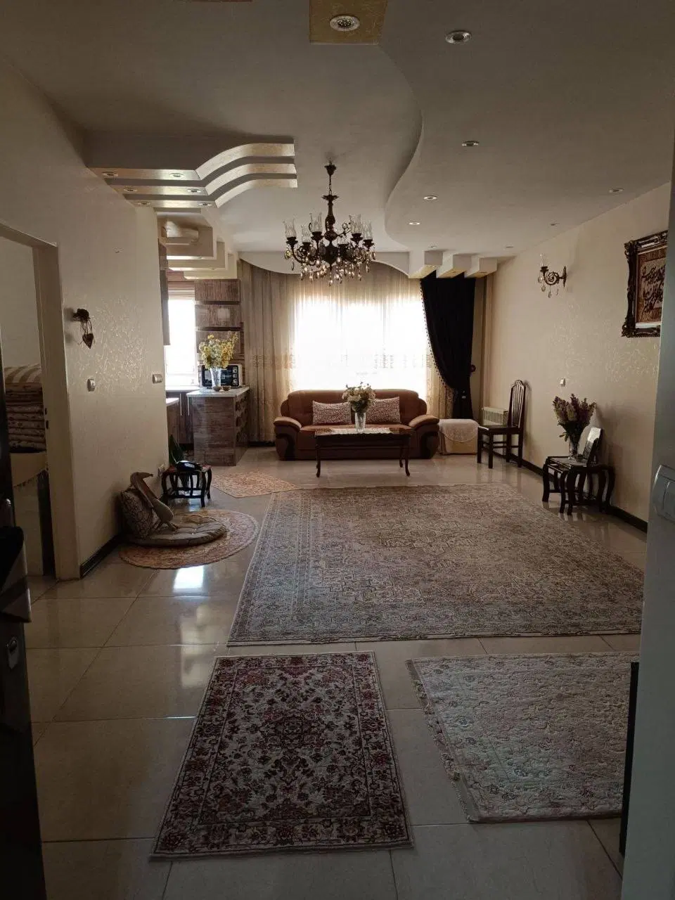 ۸۱متر۲خواب پارکینگ آسانسورانباری تکواحدی خوش نقشه