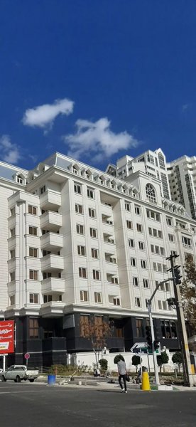 110 متر شهرک غرب ایران زمین برج دوبرال
