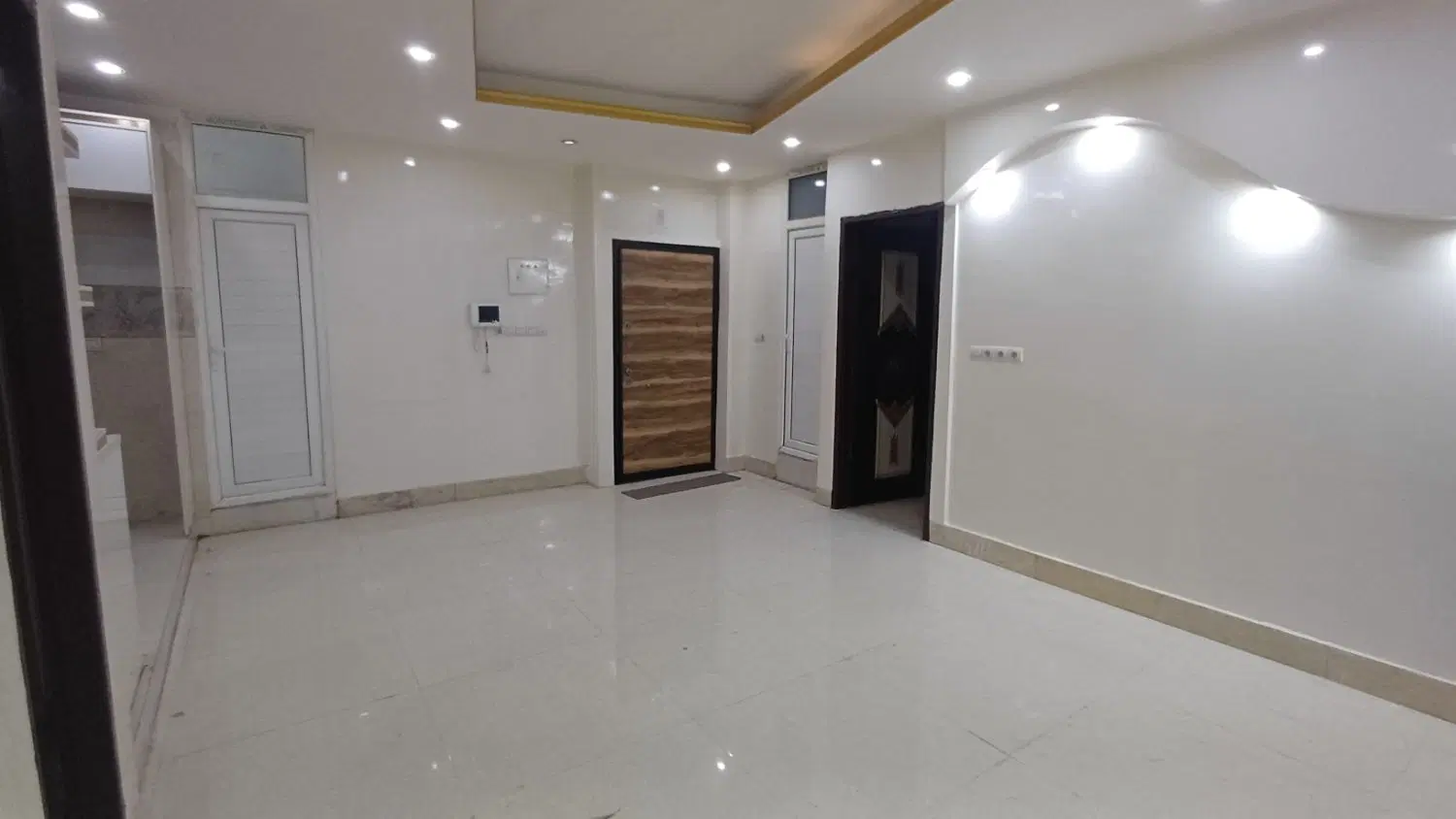 فروش آپارتمان ۹۰ متری کمپلو