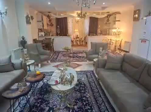 آپارتمان ۱۱۸ متری واقع میدان منیریه  در اسدی منش