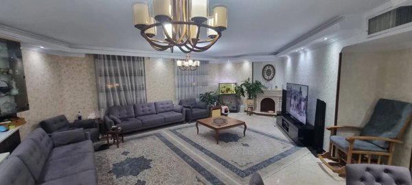 شهرزیبا_۱۴۰متر_۳خواب_۲بالکن_جنب مترو