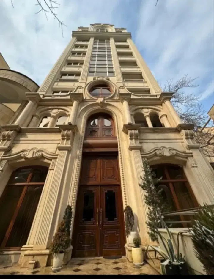 ۱۶۰متر آپارتمان نوساز سعادت آباد