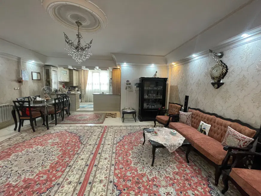 ۸۳ مترتکواحد_باپارکینگ_پیروزی_صد دستگاه_نزدیک مترو