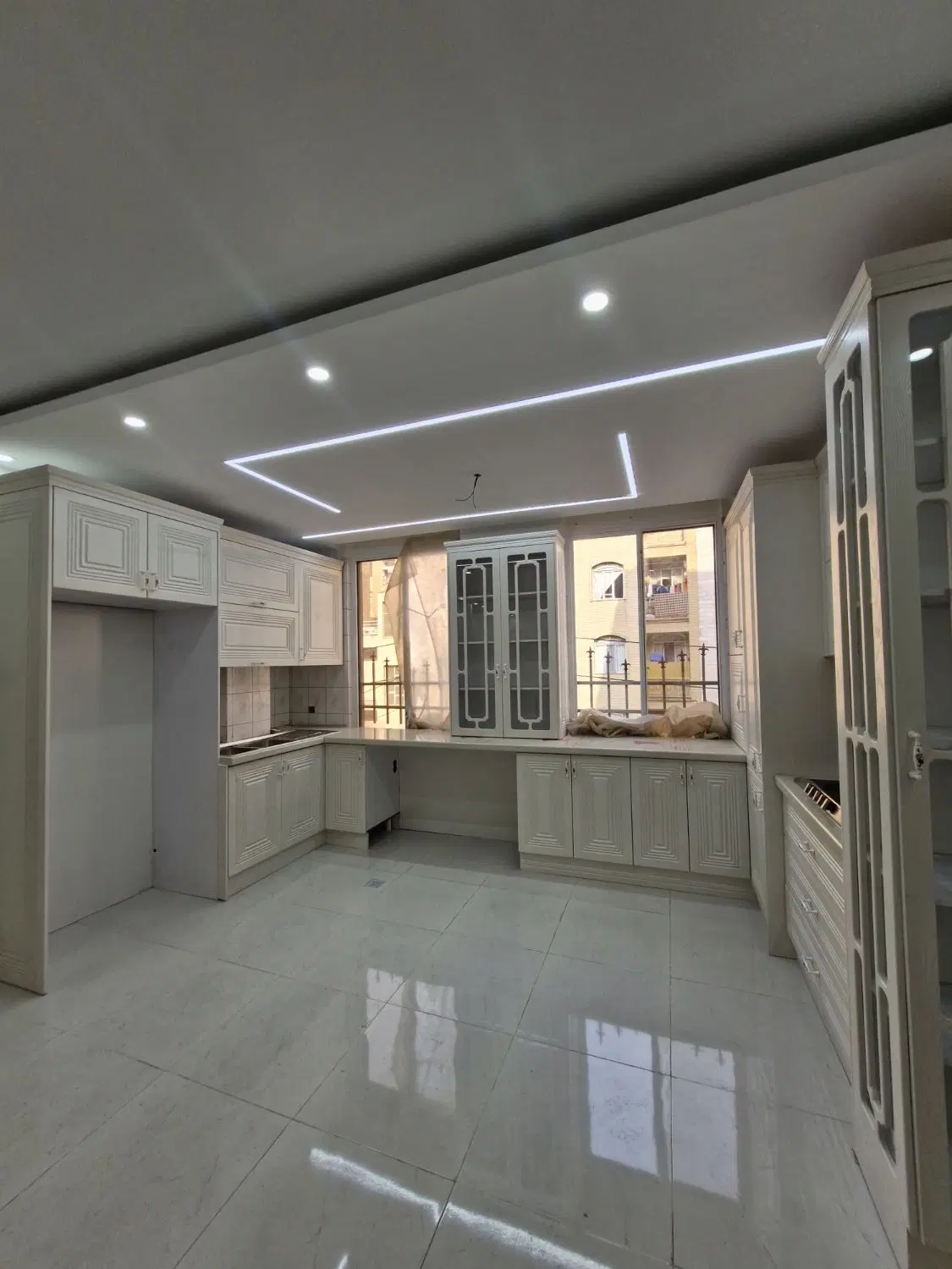 فردوس غرب _ 82متر دو کله آفتابگیر _ 2خ کم واحد VIP