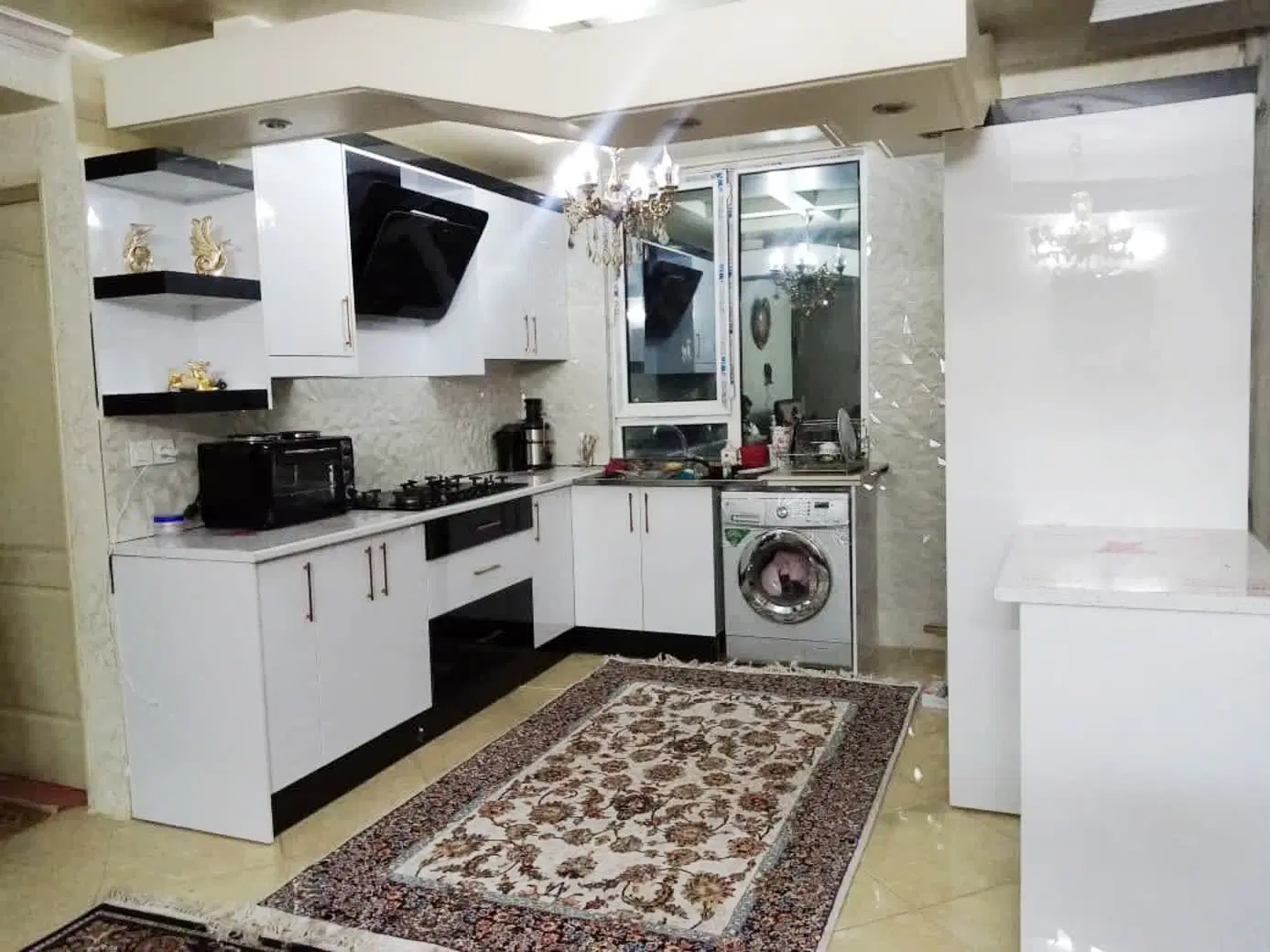آپارتمان مسعودیه75m_آسانسور*پارکینگ*انباری*عمارت