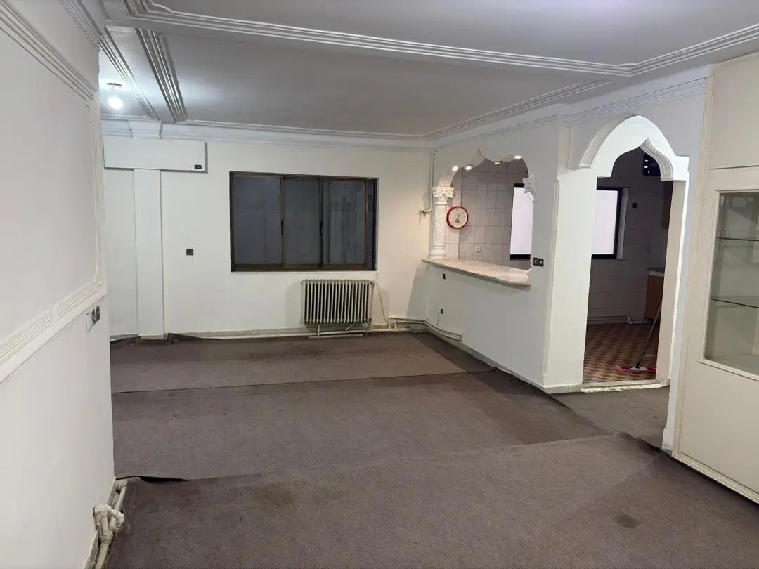 اپارتمان ۸۵ متر طبقه دوم چهار راه نواب