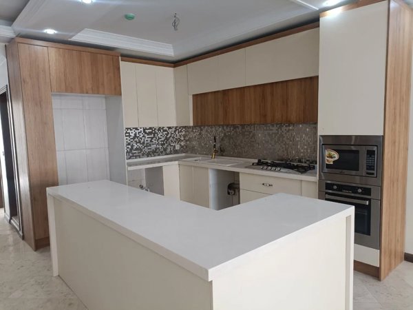 ۱۰۷متر.نوساز .خ سنایی،میرزای شیرازی