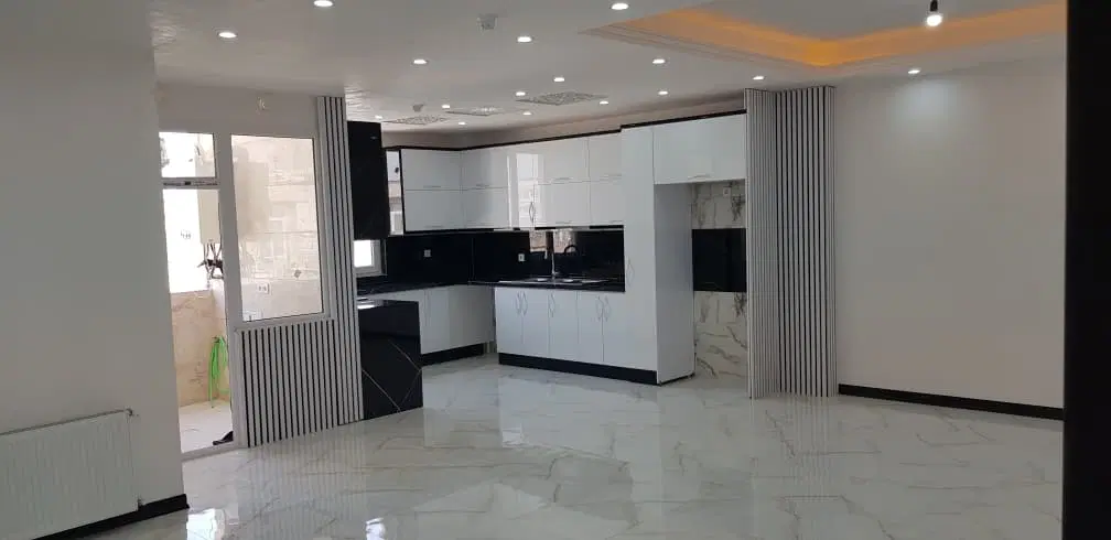 ۹۵ متر _ فول امکانات _ خوش نقشه