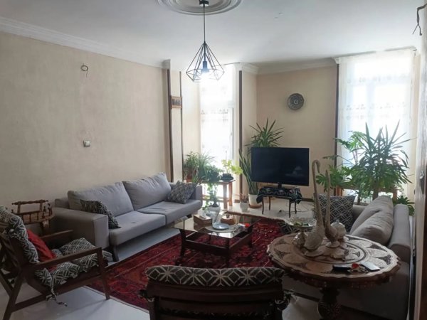 شهرک غرب _ ۶۳ متر  ۱ خواب _ تخلیه