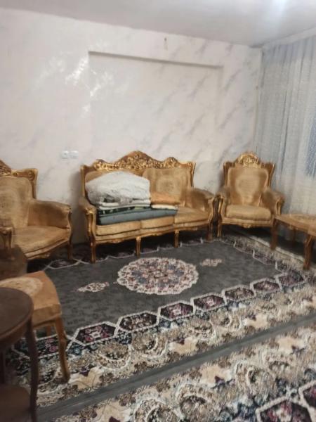 75 متر طبقه اول با 40 متر حیاط جنوبی