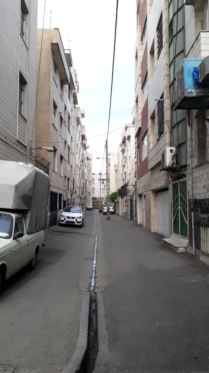 آپارتمان 61متری پاسدار گمنام