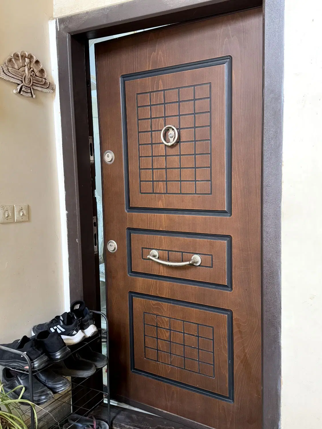 چهارواحده ۱۱۵متری.سردونبش، همکف، مقیمی