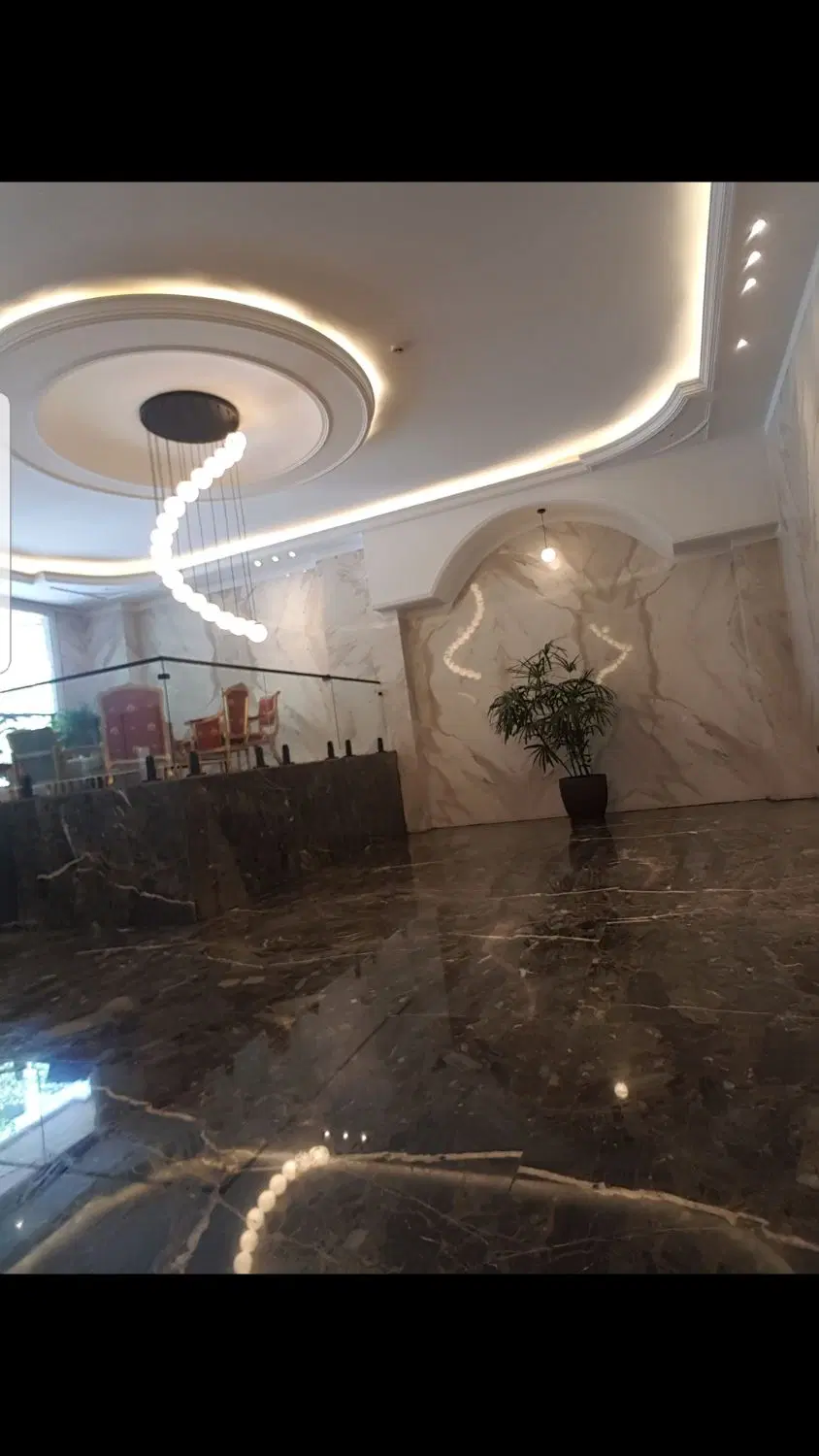 وزرا مسکونی نوساز  3 پارکینگ 133 متر