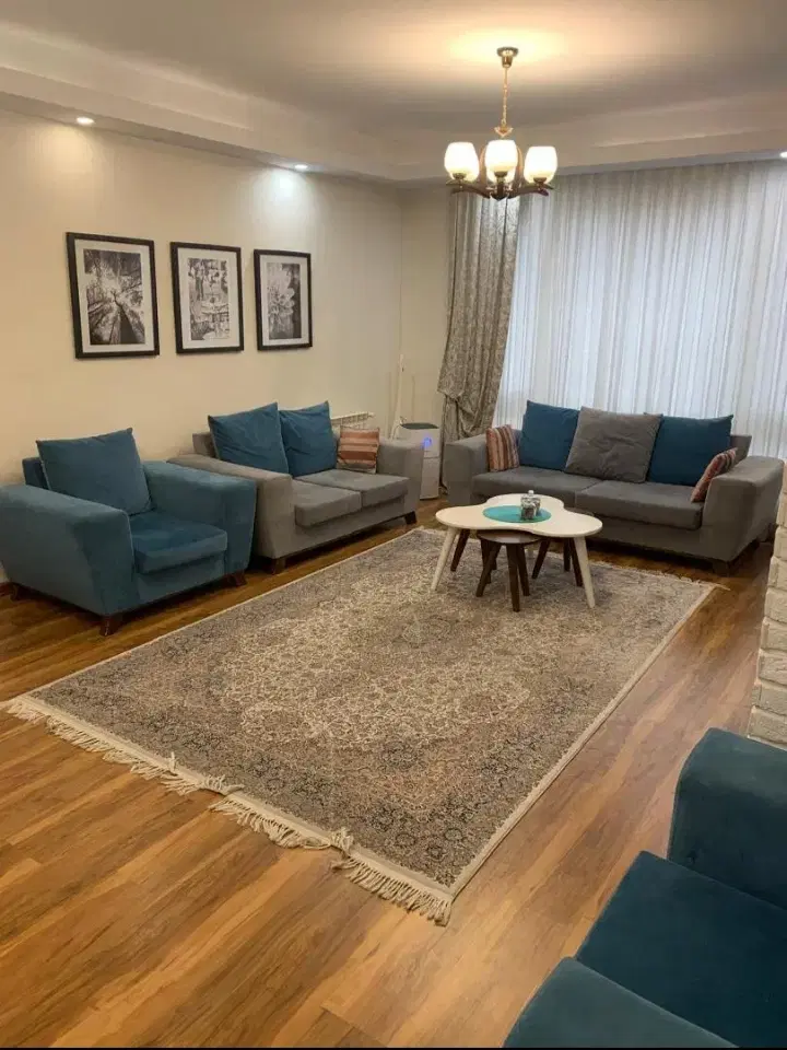 آپارتمان۸۲متری_دیلمان_نورگیر_خوش نقشه_بدون پرتی