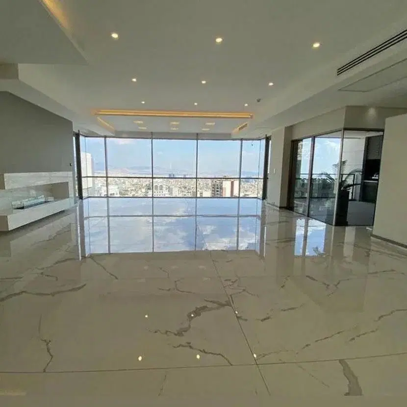 زعفرانیه 200متر modern طبقه 9 + 15 متر تراس