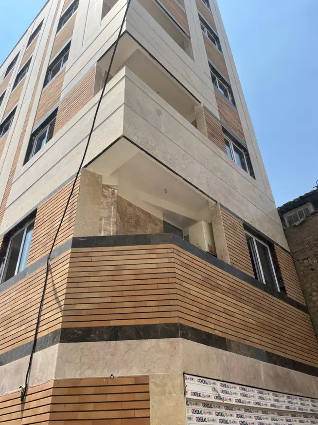 آپارتمان ۹۰ متری کلید نخورده