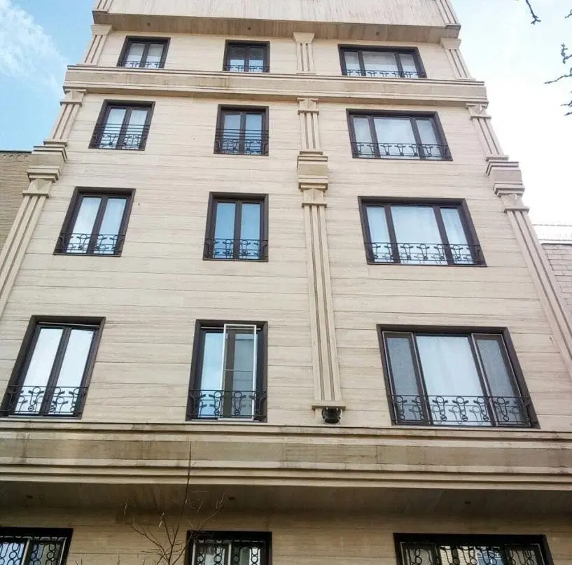 کوشک میدان خیابان لقمان دو خواب_نورگیر