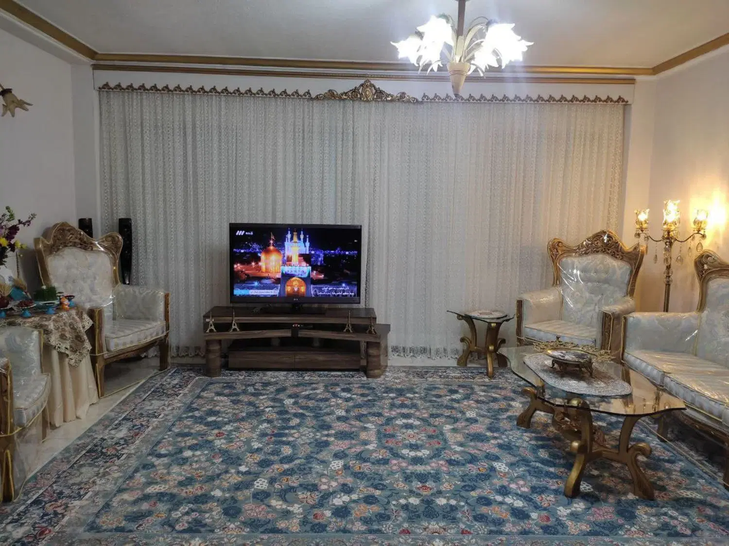 اجاره واحد دو خوابه در مرکز شهر نوشهر