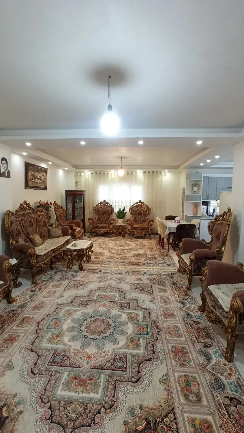 اجاره طبقه دوم ۱۱۵ متری فول امکانات