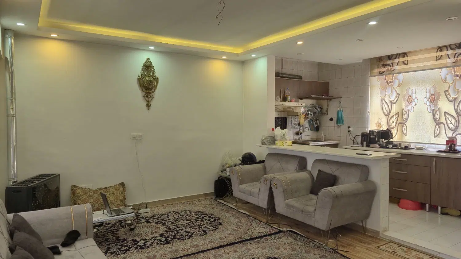 ۶۰مترپارکینگداربازسازی شده ط۴ غرق نور(خ مقداد)
