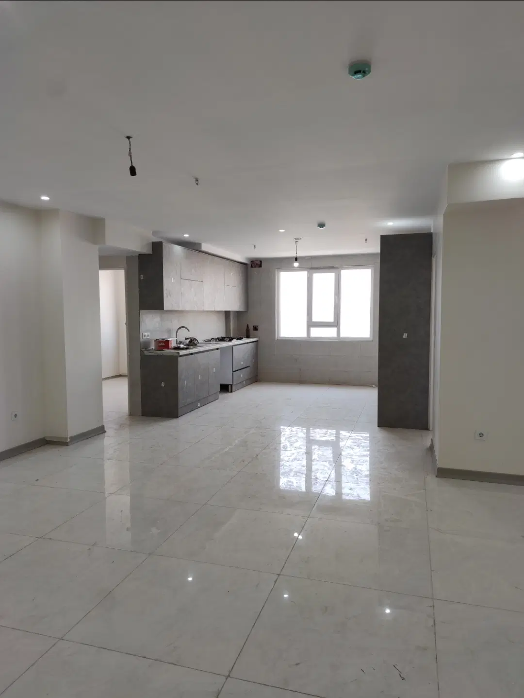 آپارتمان ۱۰۰ متری فول امکانات