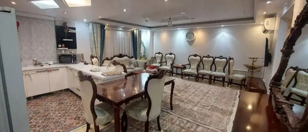 74 متر_ خوش نقشه_ فول امکانات مینای شمالی(مخبر)
