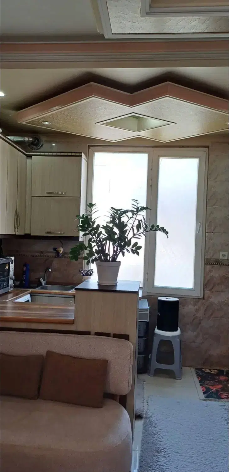 ۵۰متر دوخواب با پارکینگ و انباری_خ پرستار