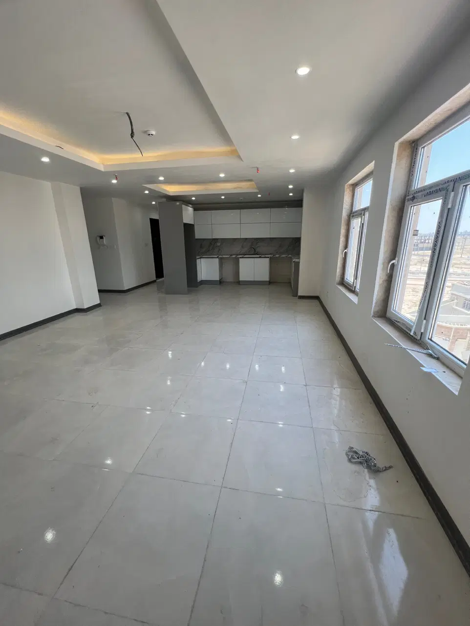 واحد ۸۷ متری سند دار