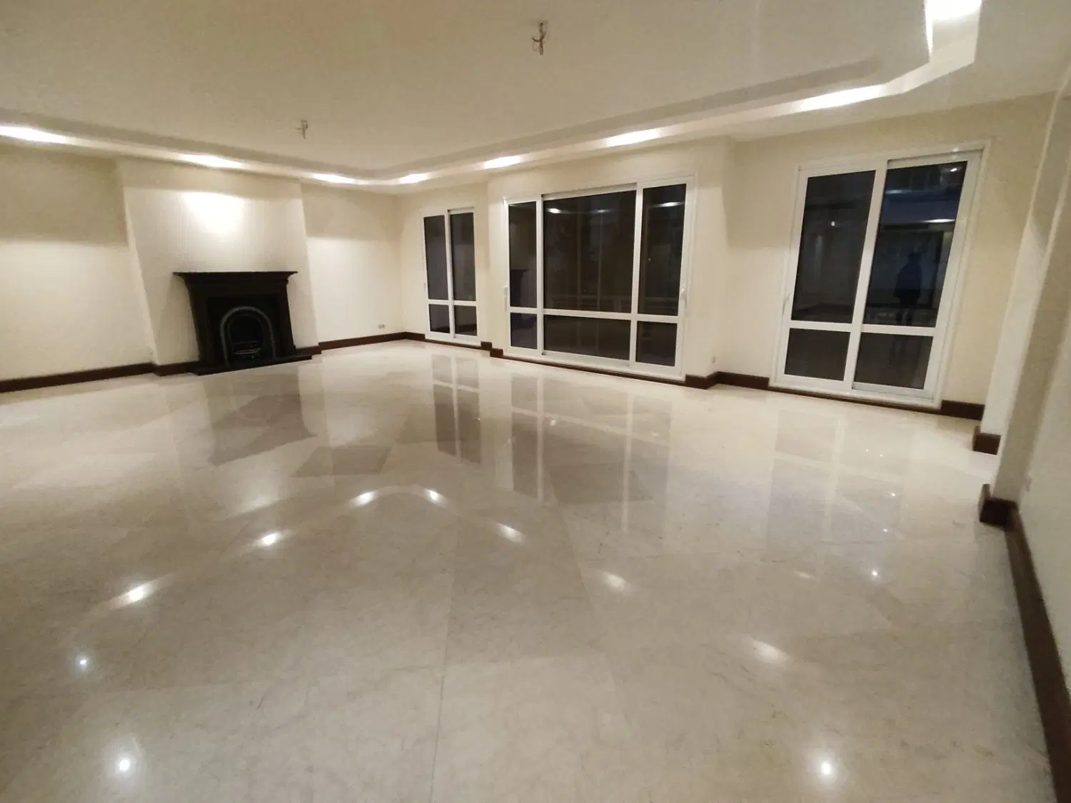 دروس ۲۴۰متر ۴خواب فول نور جنوب